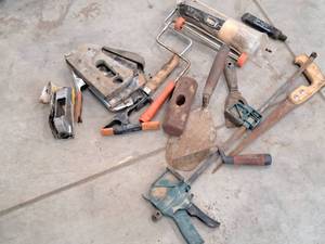 lot 129 image: Lot of (12) Misc. Hand Tools - Saw, Trowels, Clamps, Paint Roller