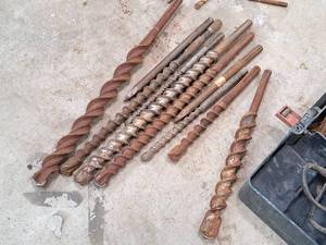 lot 139 image: Lot of (10) 58 Assorted Boring Bits