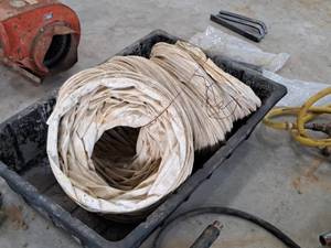 lot 185 image: 15 Flex Hose