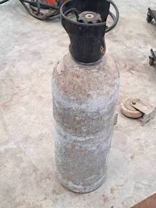 lot 193 image: 20# Carbon Dioxide Tank