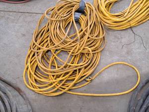 lot 255 image: Lot of (2) Extension Cords