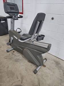 lot 29A image: Life Fitness 95Ri Exercise Machine