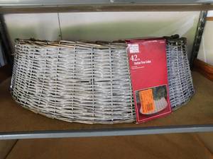 lot 29 image: Rattan Christmas Tree Collar 42 in. - NEW
