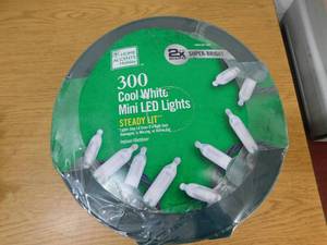 lot 166 image: NEW Home Accents Holiday - 300 Cool White Mini LED Lights Steady Lit