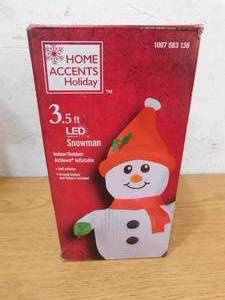lot 202 image: 3.5 ft Home Accents Gemmy Snowman Holiday Christmas Decor Inflatable