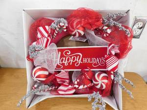 lot 211 image: Home Accents Holiday- Holiday Traditions Mesh Wreath with Happy Holidays Sign