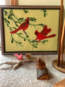 lot 5 image: Woodsy Decor