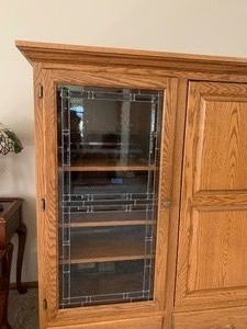 lot 18 image: Wood Entertainment Center