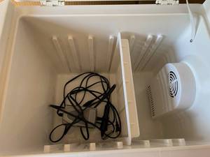 lot 40 image: Coleman Power Chill Cooler