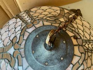 lot 52 image: Leaded Glass Hanging Light