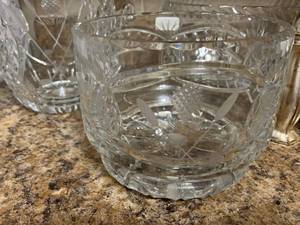 lot 114 image: Crystal and Glass Partyware with Golf Designs