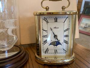 lot 120 image: Mens Dresser Items