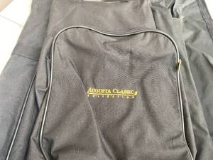 lot 91 image: Golf Travel Bag
