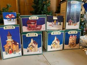 lot 159 image: Christmas Valley