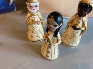 lot 172 image: Nativity Set