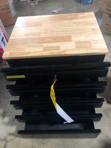 lot 39 image: Husky Heavy Duty 18-Gauge Steel 5-Drawer Black Garage Base Cabinet  Customer Returns See Pictures