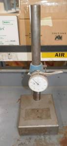 lot 77 image: Mitutoyo Height Gage 8 inch