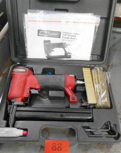 lot 88 image: Finish nailer in very good condition