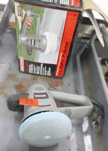 lot 89 image: Craftsman 6 inch car buffer