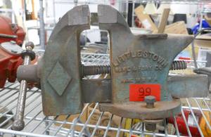 lot 99 image: 4.5 inch bench vise
