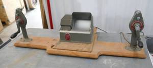 lot 131 image: Vintage Victor film splicer