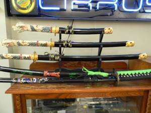 FANTASTIC SWORD COLLECTION - PLEASE SEE ALL PICTURES - PLEASE BRING YOUR OWN PACKING AND HELP IF NEEDED