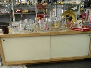 FANTASTIC BEER GLASSES & COLLECTIBLES - PLEASE SEE ALL PICTURES - PLEASE BRING YOUR OWN PACKING AND HELP IF NEEDED