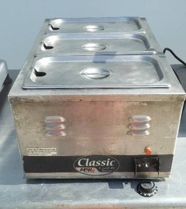 WYOTT APW Classic Cook and Serve Soup warmerserver with 3 drop-ins and covers.