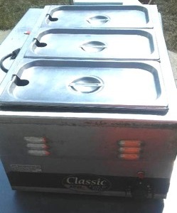 WYOTT APW Classic Cook and Serve Soup warmerserver with 3 drop-ins and covers. 1500 watts.