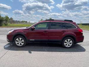 lot 116 image: 2012 Subaru Outback 2.5I Limited - AWD