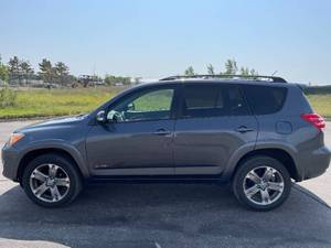 lot 10A image: 2011 Toyota Rav4 Sport - 4X4