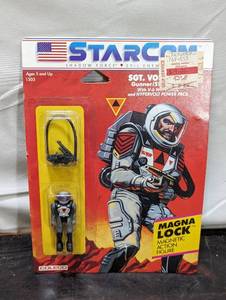 lot 47 image: Vintage StarCom Action Figure Toy