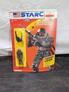 lot 50 image: Vintage StarCom Action Figure Toy