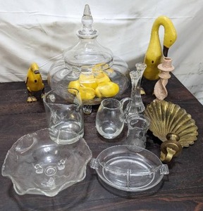 lot 98 image: Collection Of Dcor