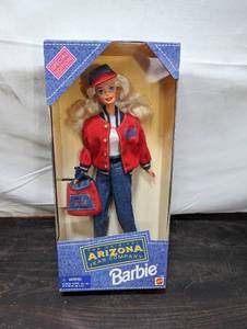 lot 108 image: Arizona Jean Company Barbie