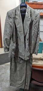 lot 121 image: Vintage Burberry Womens Sportscoat And Skirt