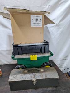 lot 130 image: Garage Related Items