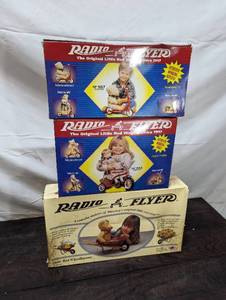lot 136 image: Three Radio Flyer Toys