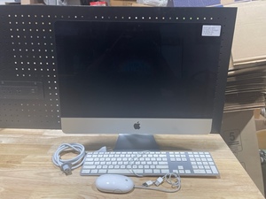 Late 2013 Apple 21.5 Desktop Computer