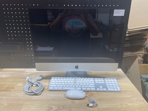 Mid 2011 21.5 Apple Desktop Computer