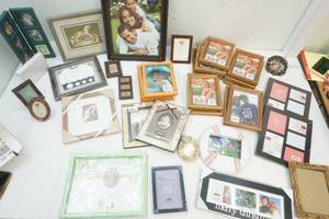 New & Used Picture Frames, tote