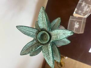lot 82 image: Palm tree candle holder and souvenir items.