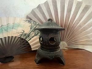 lot 97 image: Asian Inspired Dcor
