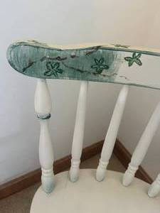 lot 125 image: Painted Decorative Chair