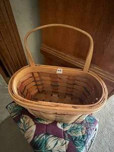 lot 103 image: Baskets and Misc. Household Dcor