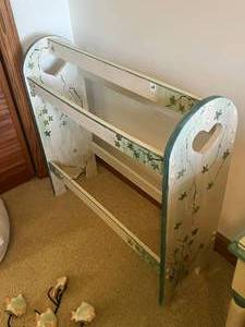 lot 128 image: Painted Wooden Quilt Rack