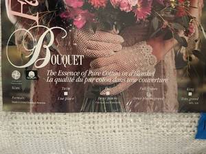 lot 157 image: Faribo Bouquet Cotton Blanket FullQueen