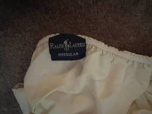lot 147 image: Ralph Lauren Irregular King Sheet Set