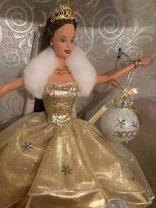 lot 162 image: Mattel Special 2000 edition barbie