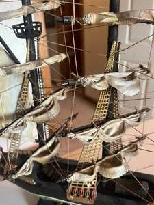 lot 189 image: Whaling Model ship clipper 1846 15x17